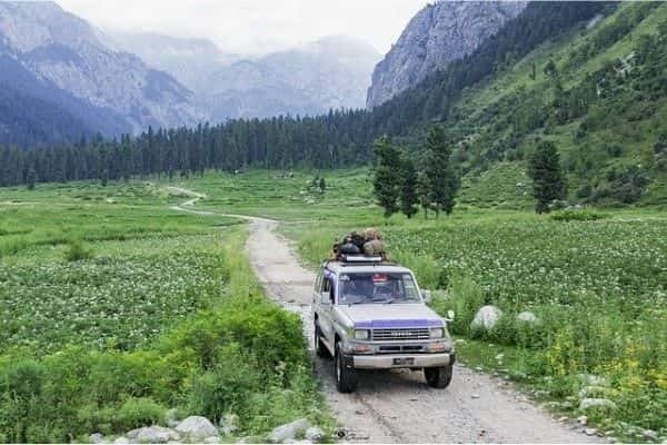 Jeep safari Himachal Pradesh