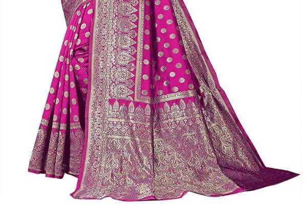 Banarasi Silk Saree - Famous things to buy in Varanasi